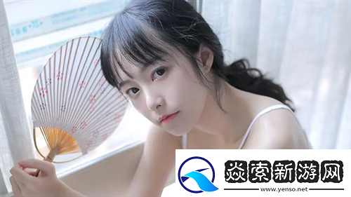 中午妈妈在厨房做饭