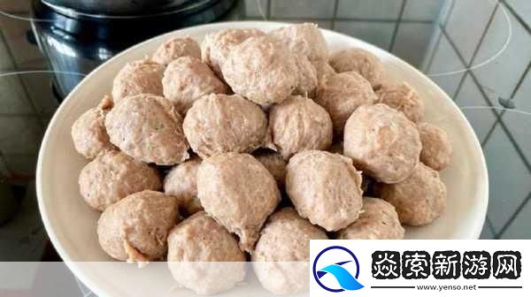 每天都在汆肉中醒来奶油尖尖