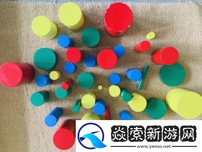 彩色圆柱体玩法