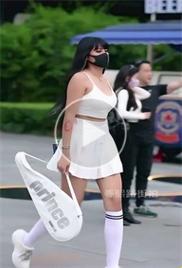 科技狂潮中的可汗1h11v1