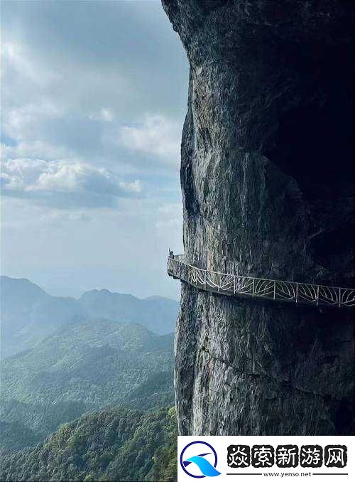 欢乐球吃球闪耀之旅