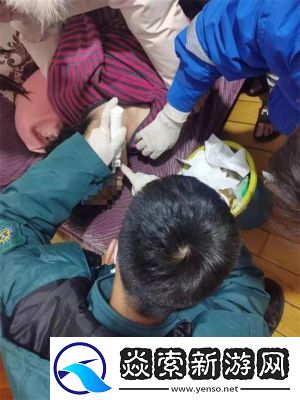 医生在检查过程中意外地剥离了一圈