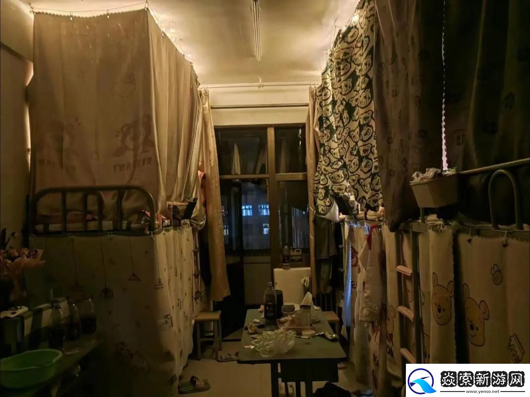 502宿舍的灯熄了全民炒灯热!