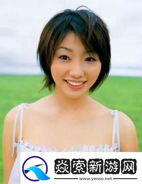 美女**