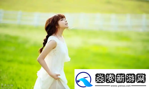 几个装修工人把我压在茶几