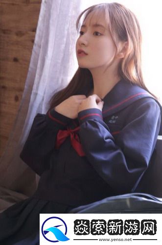 一边下奶一吃敷视频好几个人走红后