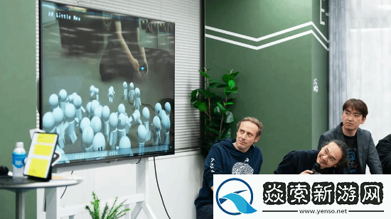 小机器人举行粉丝见面会