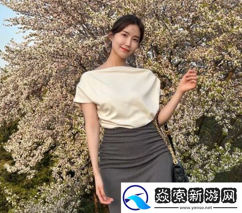 星塔旅人琥珀怎么样？网友：沉浸在奇幻之旅中的心灵之光！