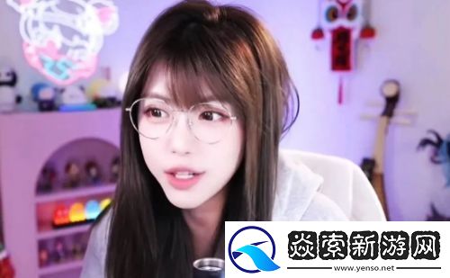 周淑怡直播对观众比手势