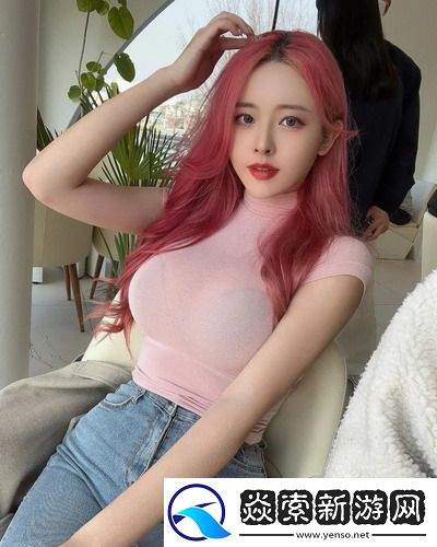 试衣间里的暖昧：在隐秘角落感受情感的交织与纠葛