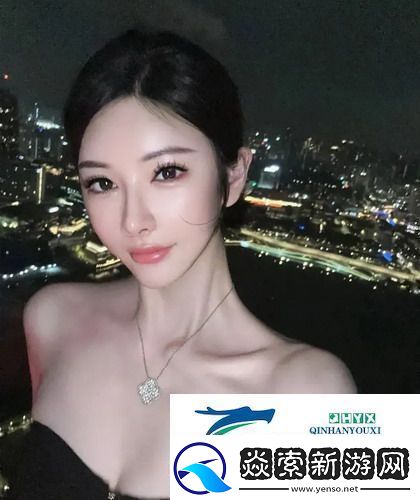老人船上弄雨荷抚今追昔感叹岁月如歌令人心潮澎湃！