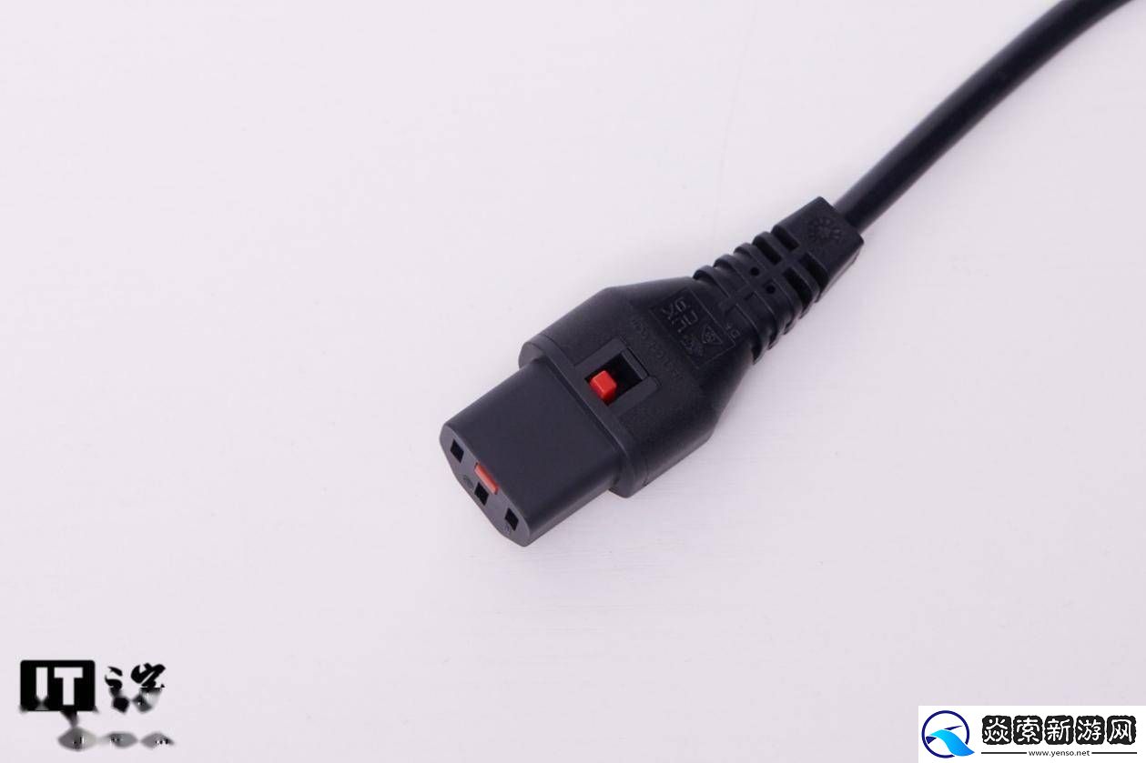 雷神黑武士Shark游戏主机