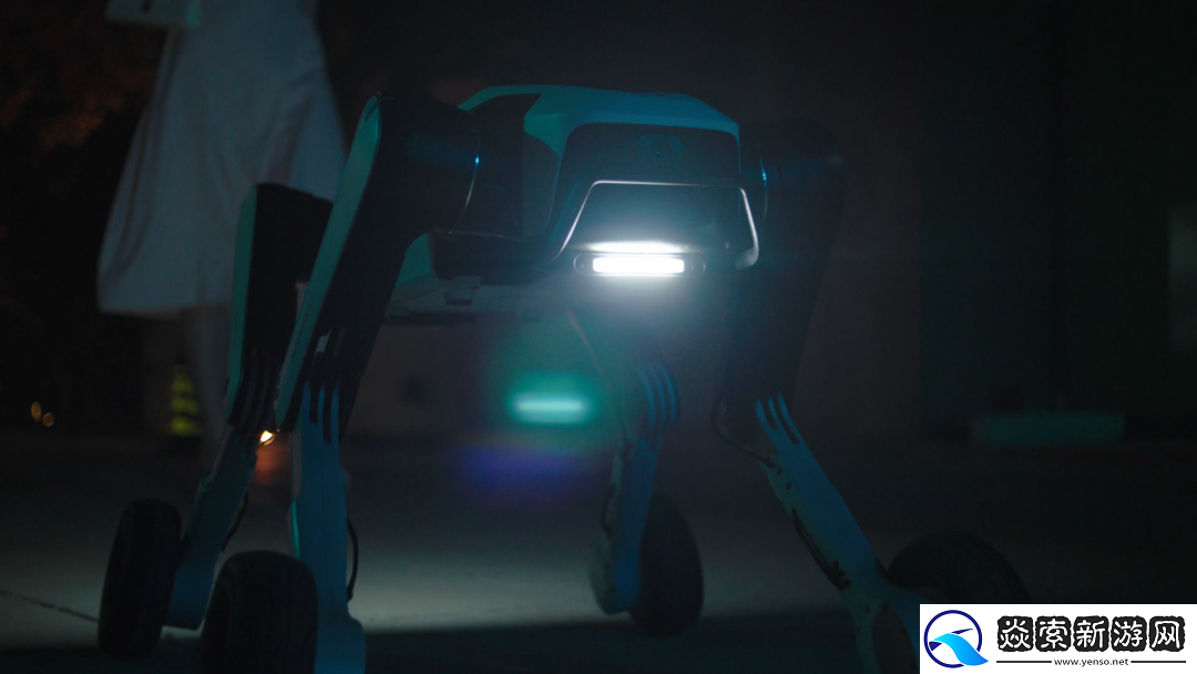 全球首款家庭智能体机器人