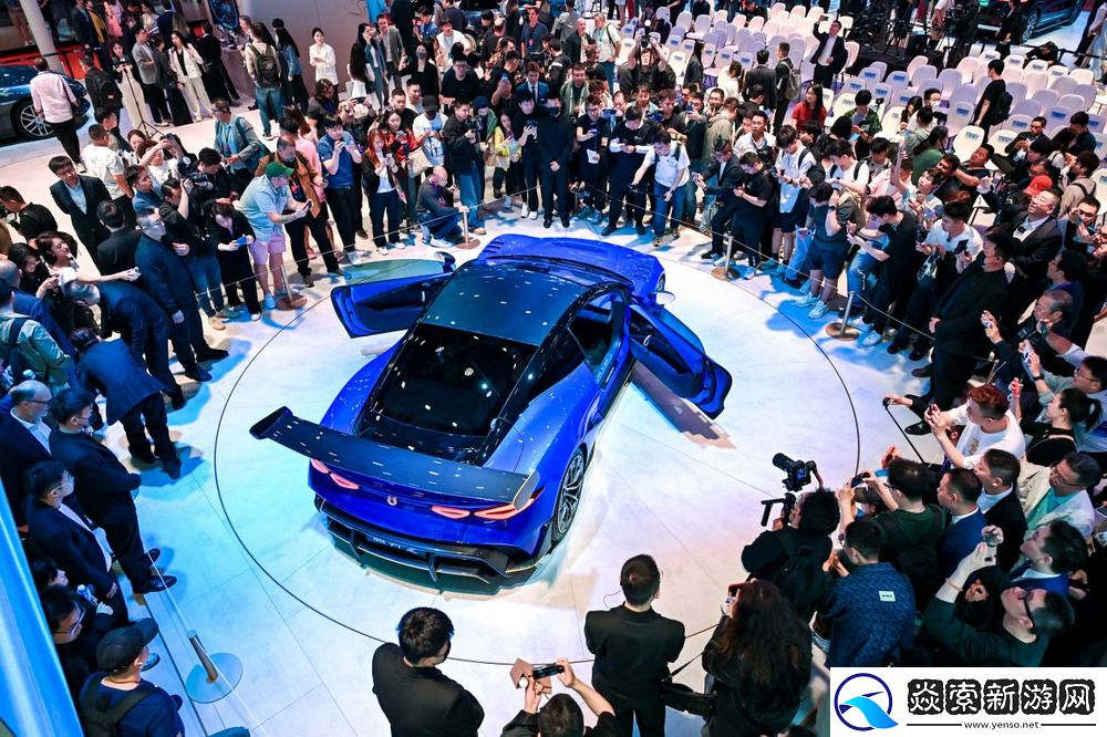 腾势首款概念跑车首秀