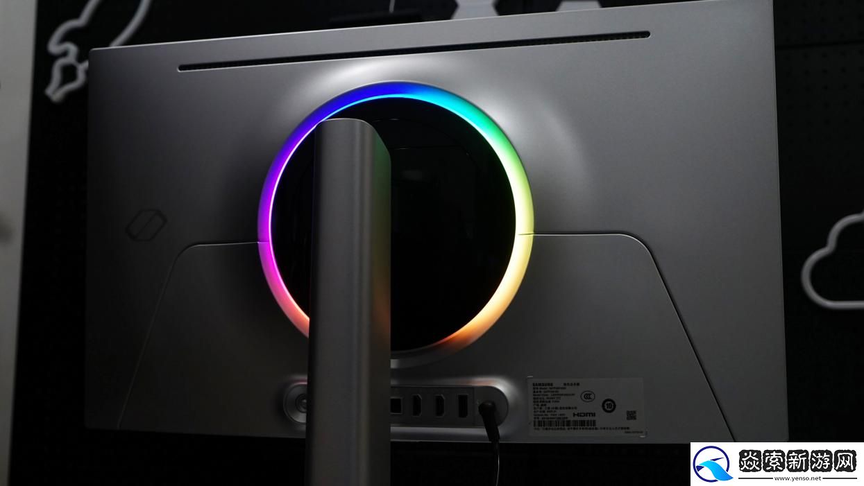 三星27英寸OLED显示器G81SF评测