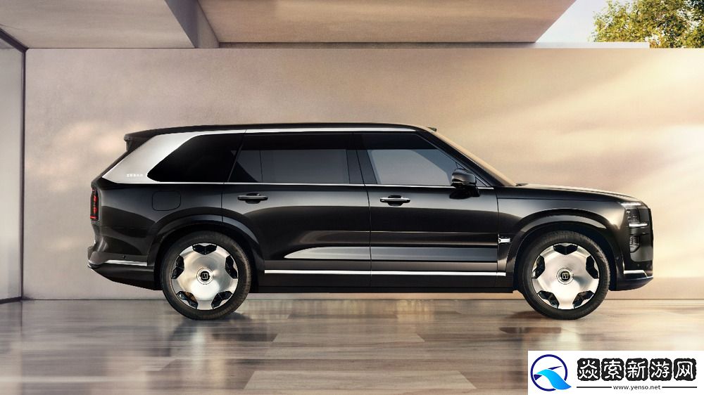 中国豪华双旗舰车型亮相上海车展