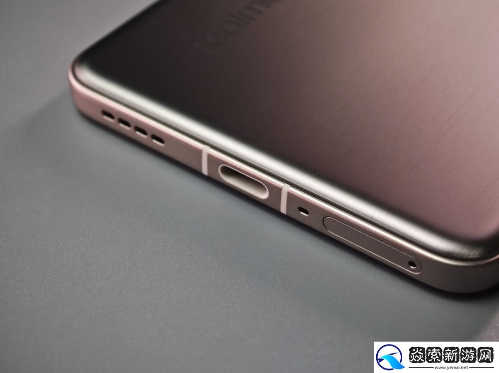 超旗舰的千元机！真我GT7