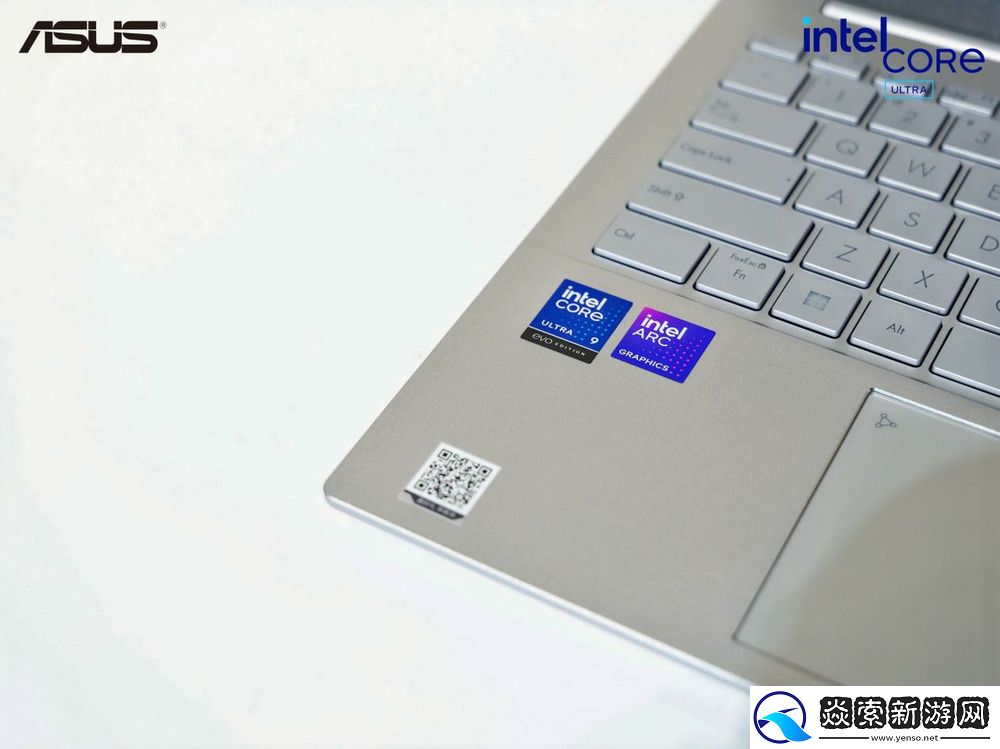 华硕灵耀全新AI