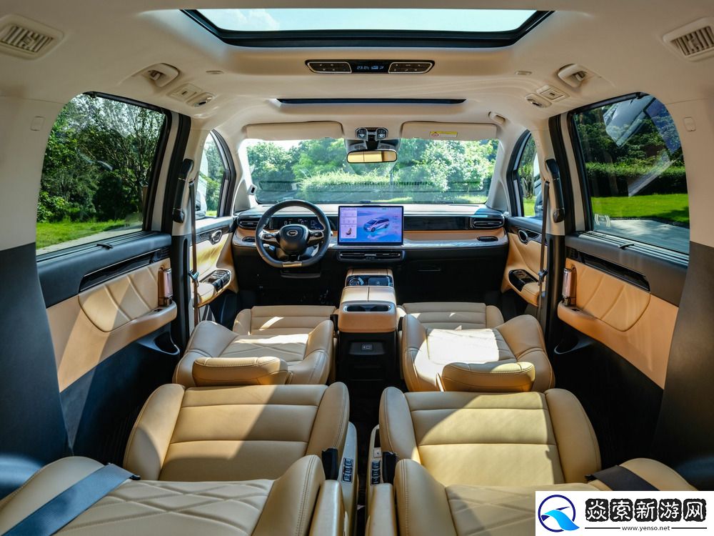 广汽传祺E8+家庭MPV上市