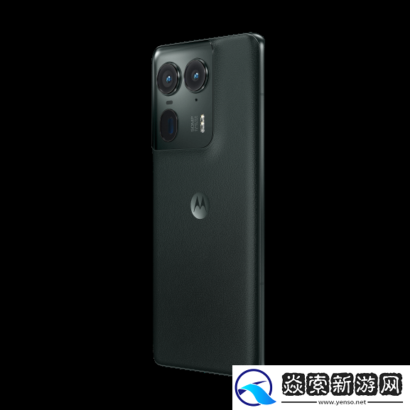 迪丽热巴出任联想品牌代言人及moto品牌代言人