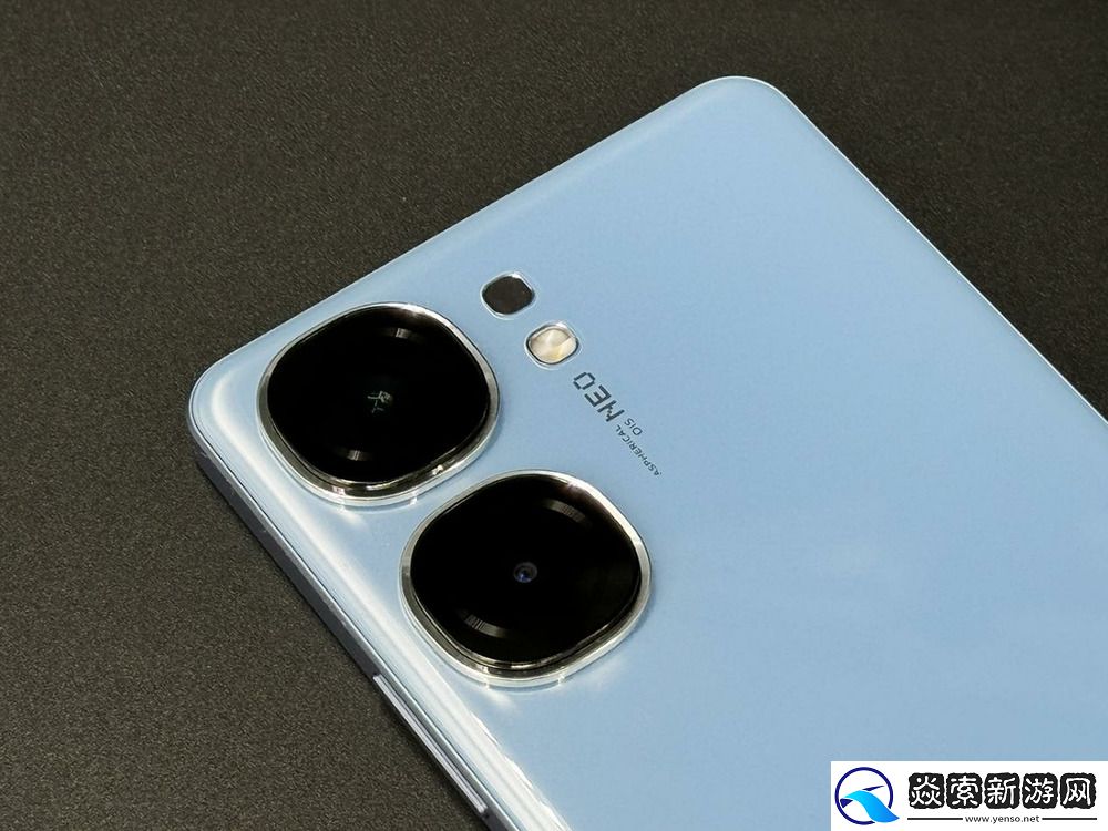 极致轻薄游戏体验加码！iQOO