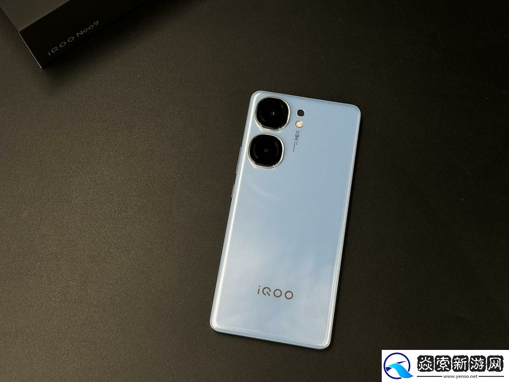极致轻薄游戏体验加码！iQOO