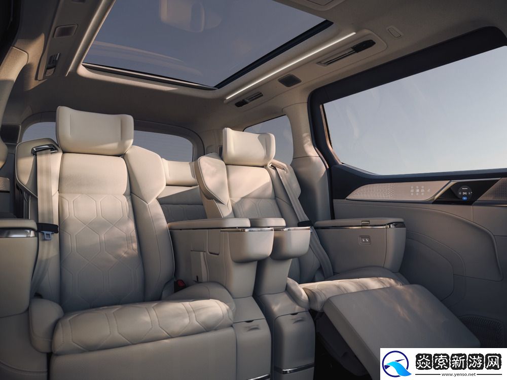 沃尔沃首款纯电豪华MPV