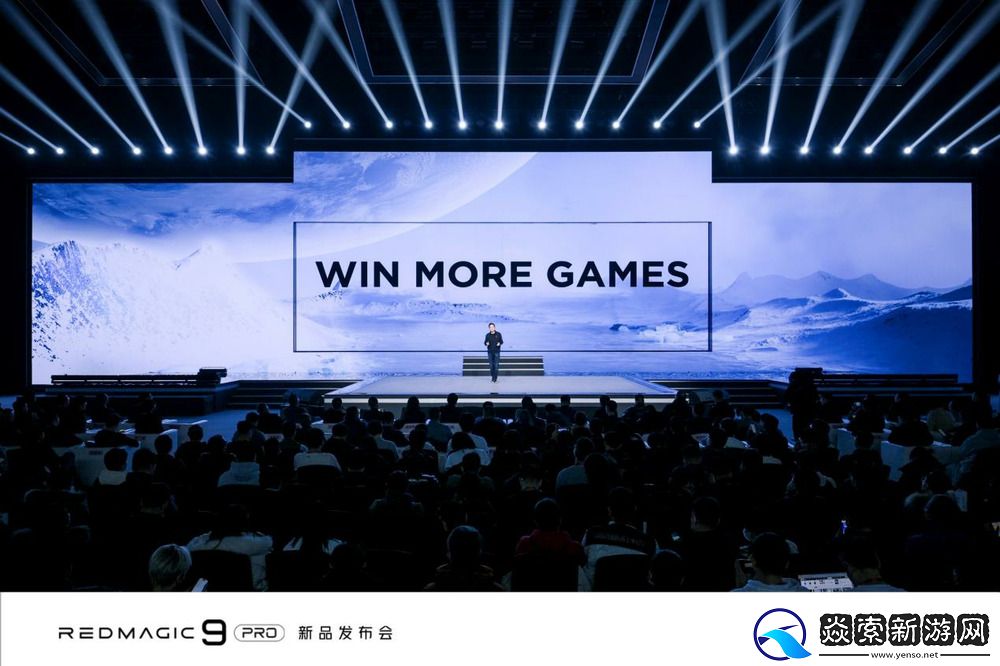 行业唯一纯平背板+超竞全面屏