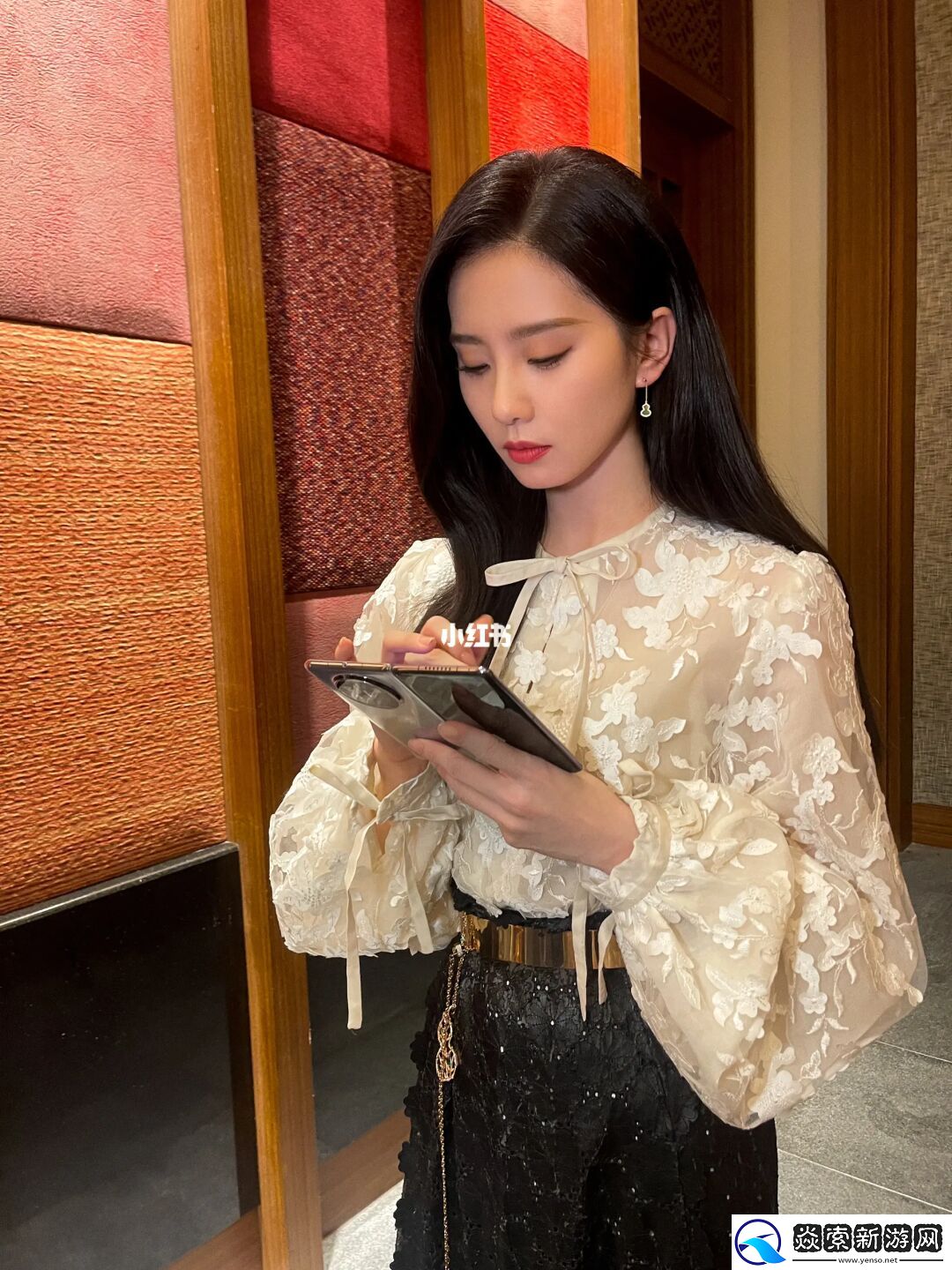 华为影业又上新片了！体验官谢霆锋万茜展示Mate